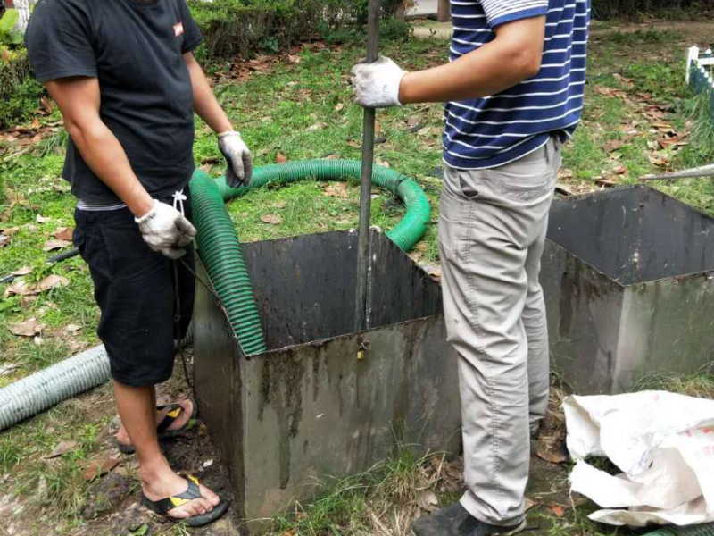 胶南专业投下水道，抽化粪池隔油池，市政管道清淤。